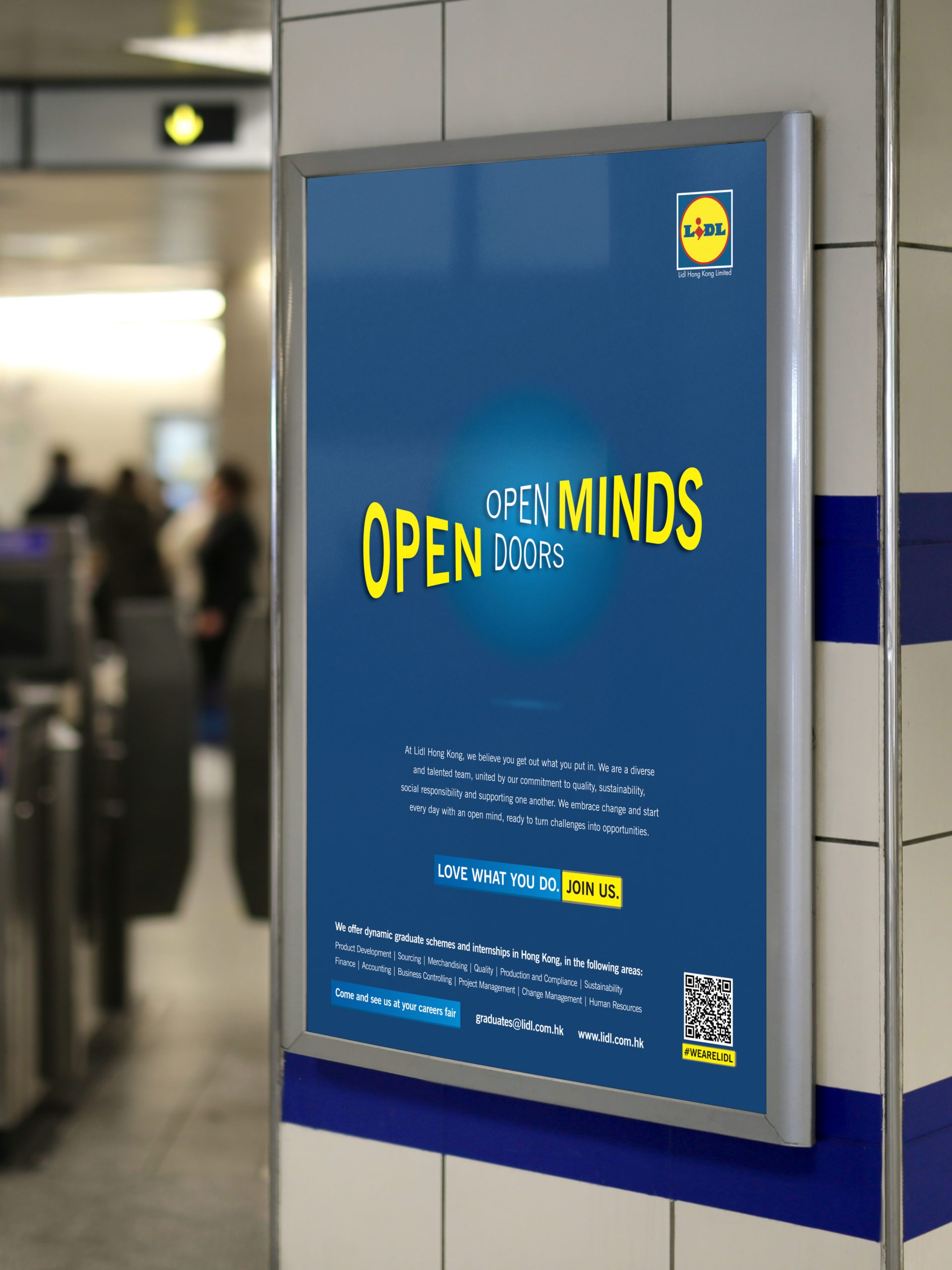 Lidl Hong Kong Marketing Campaign portrait advertisement in metro station